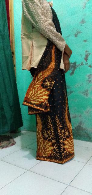 Wou Batik Couple Selendang Mutiara Sania Ruffle - Adila Couple Brokat Modern Batik Modern - Bs066