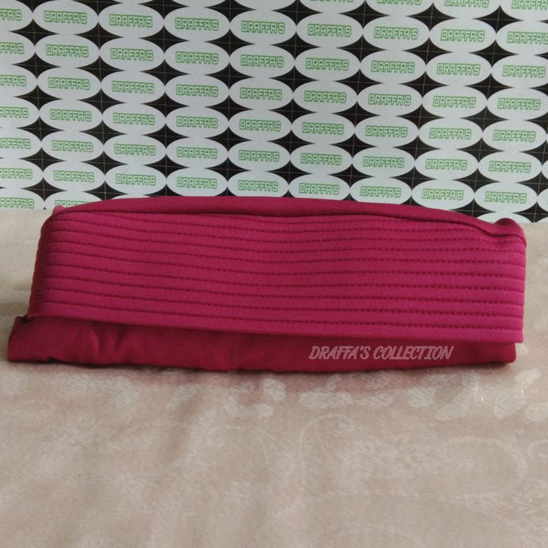 (ukuran M )Bergo oval polos /Daily Hijab/Kerudung sekolah/Jilbab lnstan/Bergo ASRI.-Maroon (M)