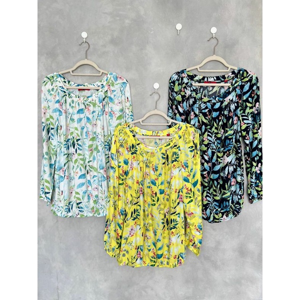 S ol*ver sleeves blouse