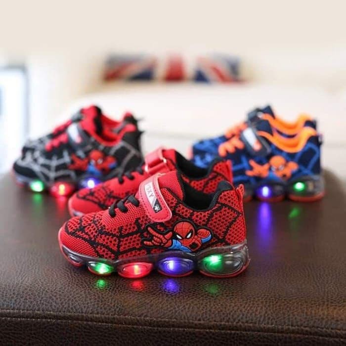 Plazababyku HERO WEB Sepatu Sneakers AnakVelcro Gambar Super Hero Dengan Lampu LED sepatu anak lampu