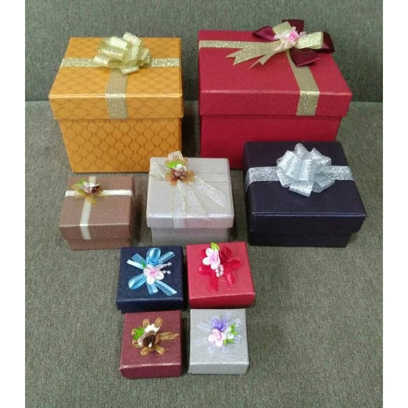 

KADO PERNIKAHAN Papyrus Kotak Kado Gift Box 15x15cm Tinggi 5cm ADWA WAW