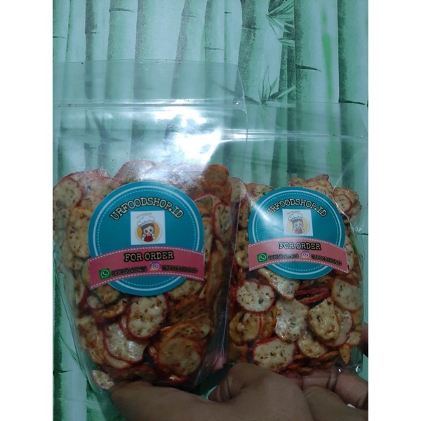

KERIPIK SEBLAK PEDAS ASIN DAUN JERUK 250gr