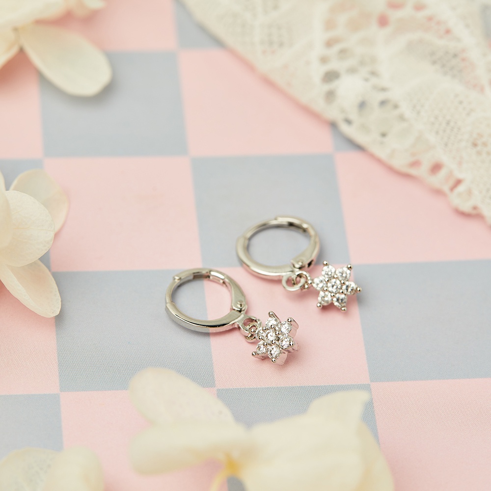 Y255 Korea Ins Temperamen Anting Bunga Sederhana Aksesoris Fashion Anting Wanita Perak
