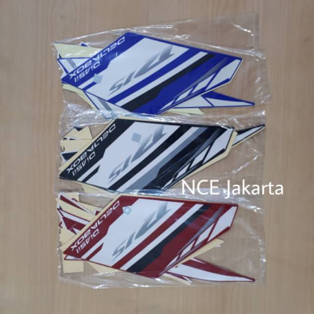 STIKER STRIPING R15 2015 BIRU HITAM DAN MERAH