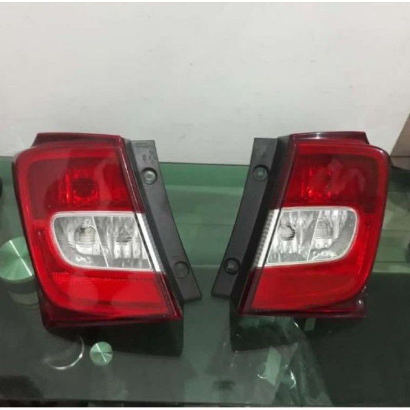 stoplamp honda freed 2012