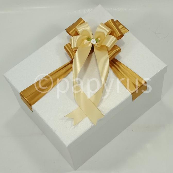 

Sale!!! Papyrus 20X25 Tinggi 15Cm Kotak Kado Gift Box Hadiah - Paling Dicari