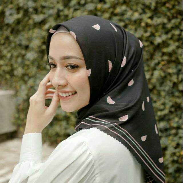 CERIA SCARF SEMANGKA by Vanilla Hijab
