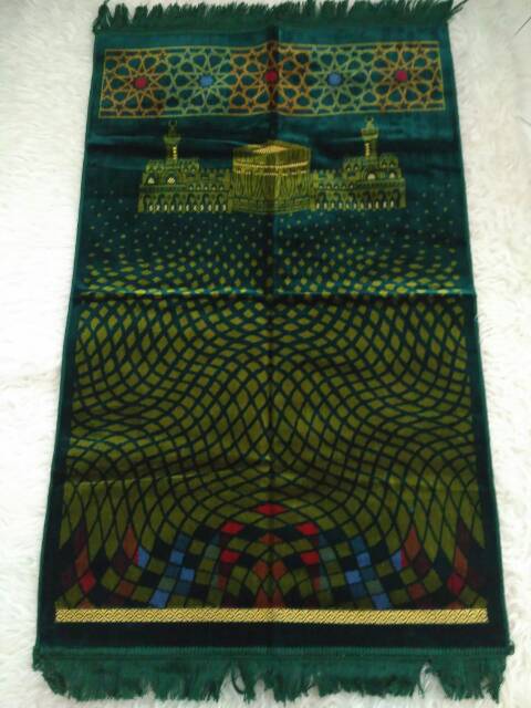 Sajadah Al Arabia besar