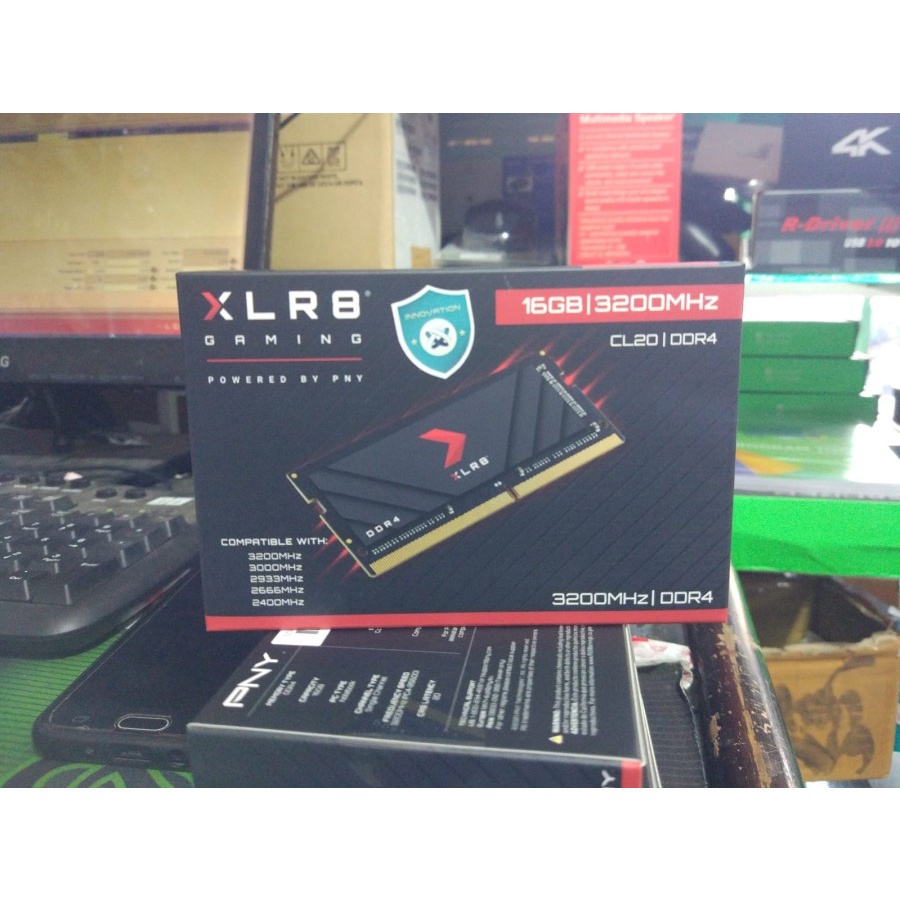 DDR4 16 GB SODIM PNY 3200 XLR8