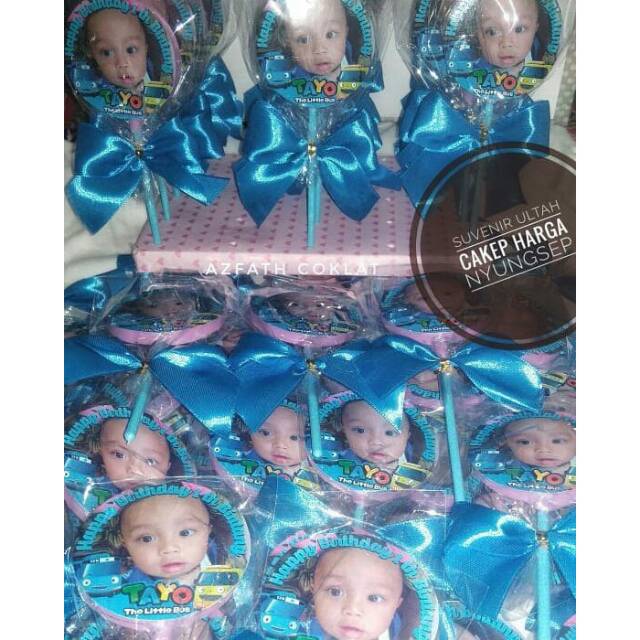 

Coklat suvenir dengan foto tema bisa request