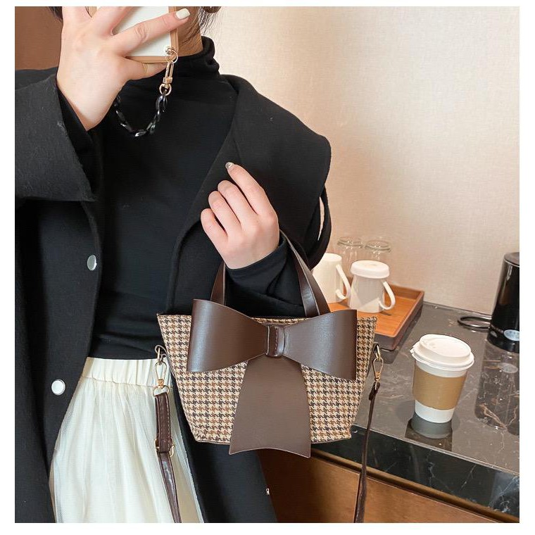Tas Selempang Wanita Import Premium Impor 161412 (1 KG MUAT 4) EL5831 LT1412