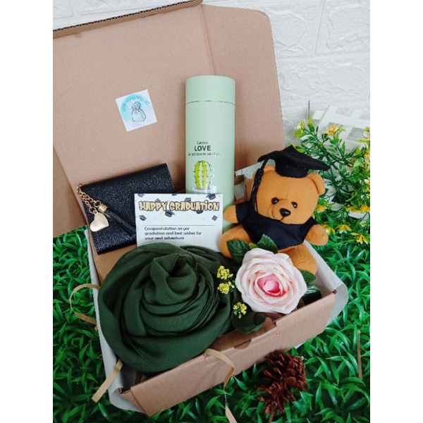 

HAMPERSWISUDA/KADOGRADUATIONMURAH/BONEKA/BOTOL/DOMPET