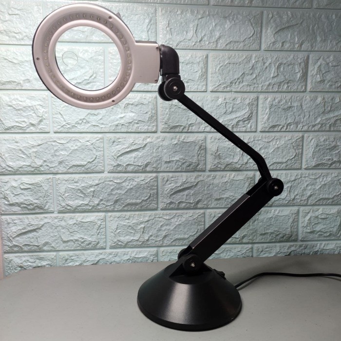 

Lampu servis dan kaca pembesar YIHUA 728 LED