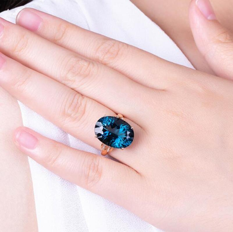 Cincin Rose Gold Desain Merak Safir Hias Kristalberlian Untuk Wanita
