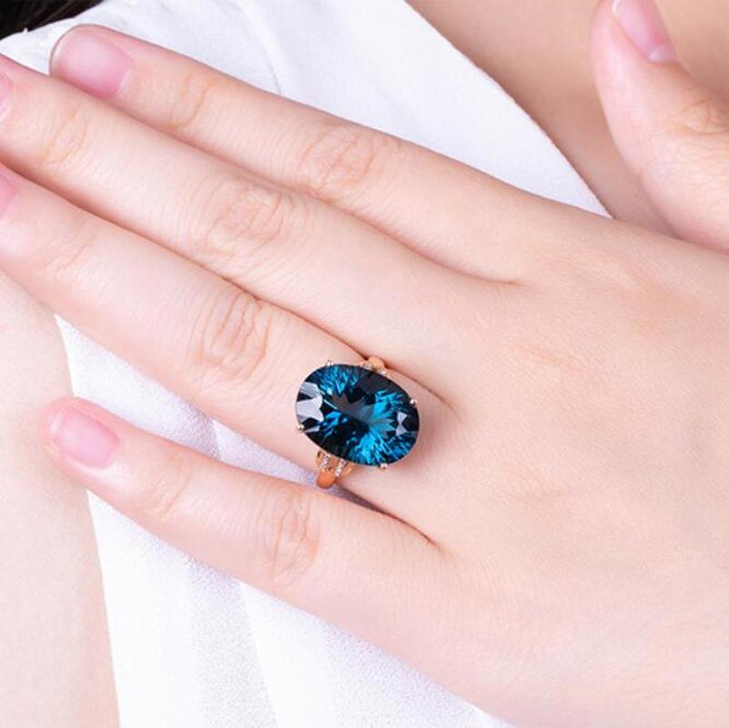 Cincin Silver S925 Rose Gold Wanita Hias Kristal Berlian Biru Sapphire Merak Untuk Nikah / Tunangan