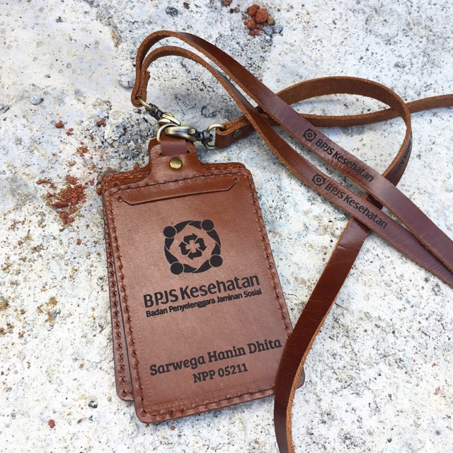 

Ekstra Custom Tali Order Nametag Holder