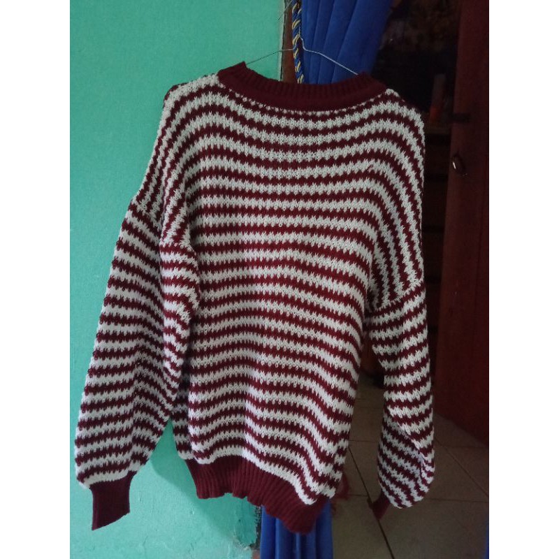Preloved Sweater Rajut lengan balon