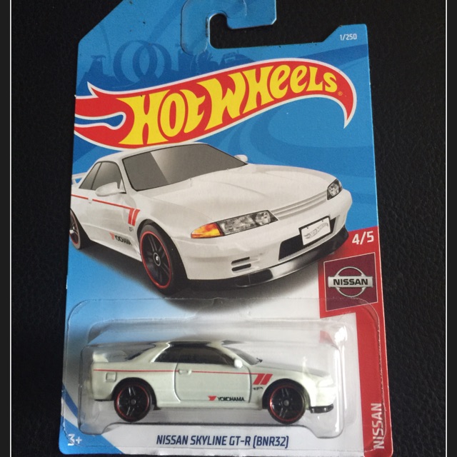 Hotwheels Nissan Skyline GT- R putih