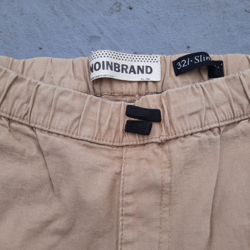 CELANA CHINO JOGGER NOIN BRAND
