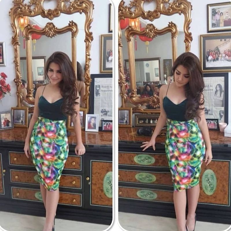 Laserlight Skirt Rok Span Ketat Pelangi Wanita
