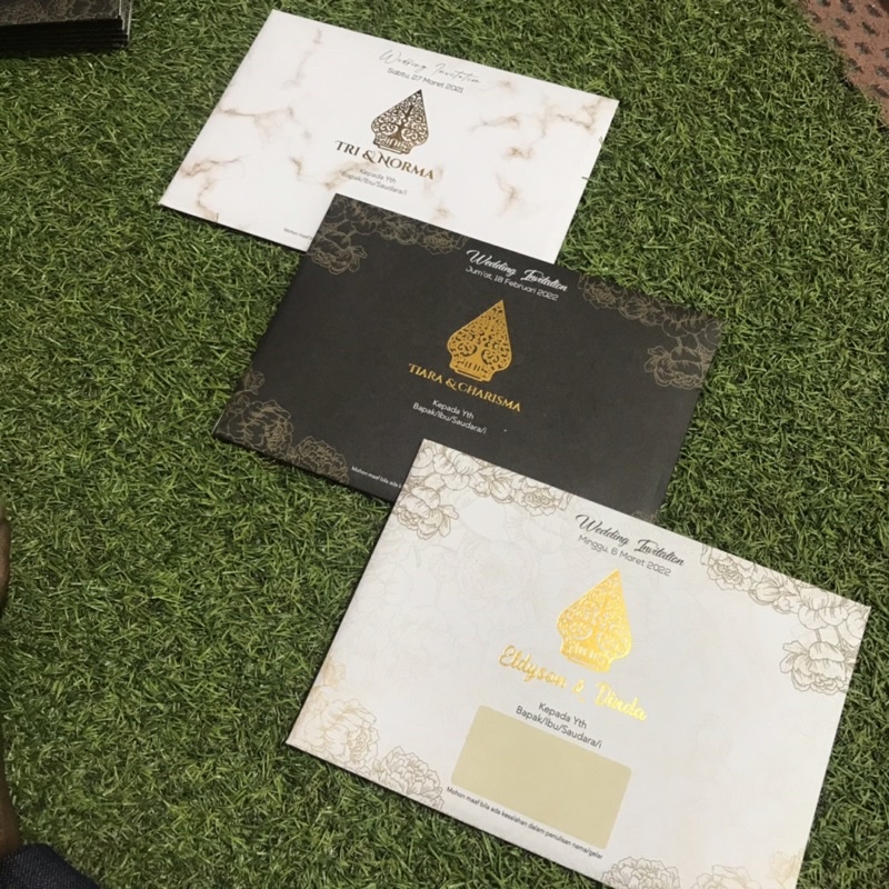 undangan sinlge hardcover motif jawa