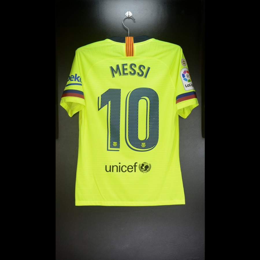 Barcelona 2018-19 Away VaporKnit. MEDiUM. USED. Original Jersey. MESSI LM10