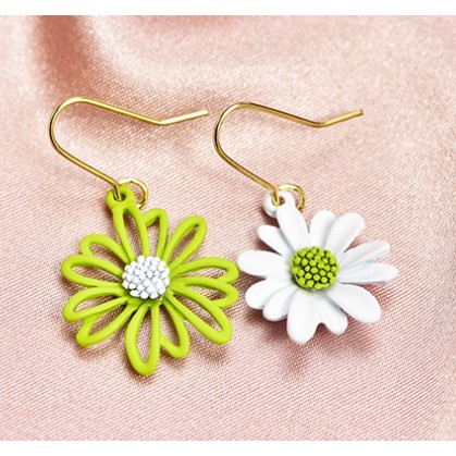 ✅COD 1 Pasang / Sepasang / Anting-Anting Sederhana Mini Daisy Drop Feminin Anting Sederhana