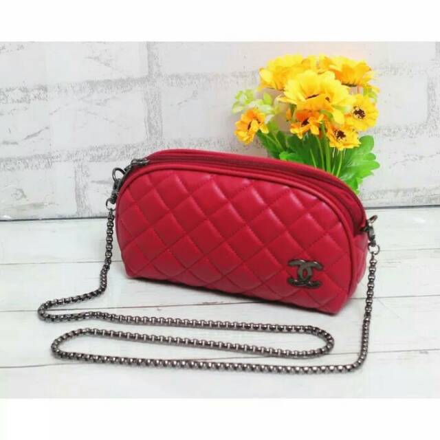 Tas Selempang Wanita Merk Chanel Dua Ruang Untuk Kerja Warna Merah