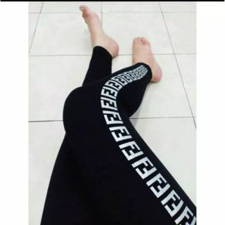  LEGGING  SPORT WANITA LIST FENDI  GAYA TREN MASA KINI 