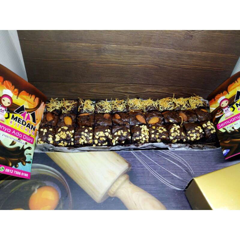 

BROWNIES PANGGANG MEDAN KITCHEN