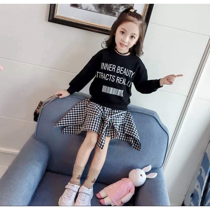 Dress Hitam Lengan Panjang Anak Ccewek Impor Rok Kotak Kotak ukuran 3-5tahun