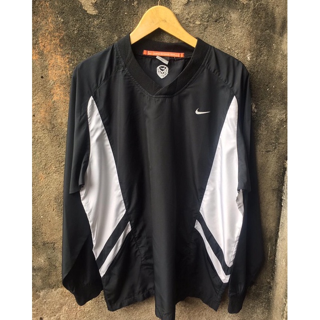 nike vneck