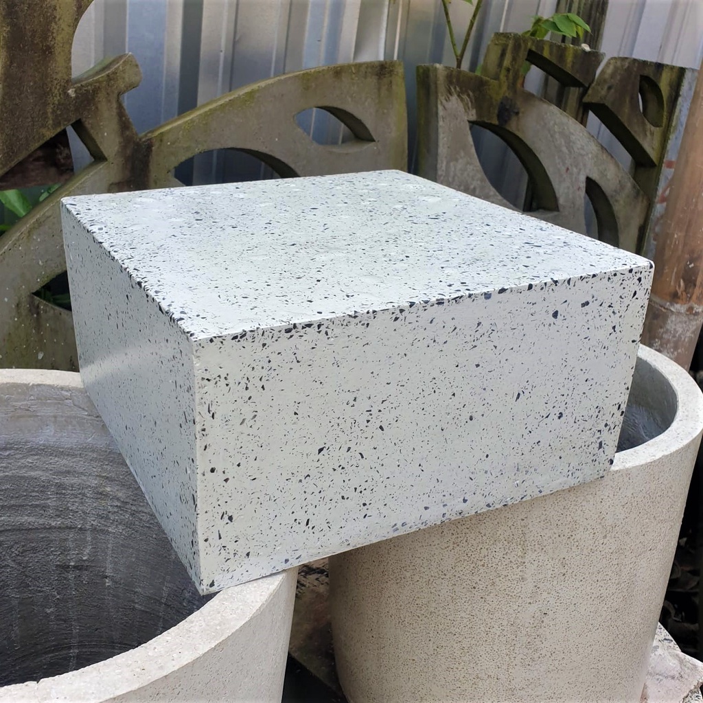 Tatakan Teraso Kotak