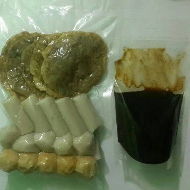 

Pempek Enak / Pempek Palembang / Pempek Ikan Tenggiri