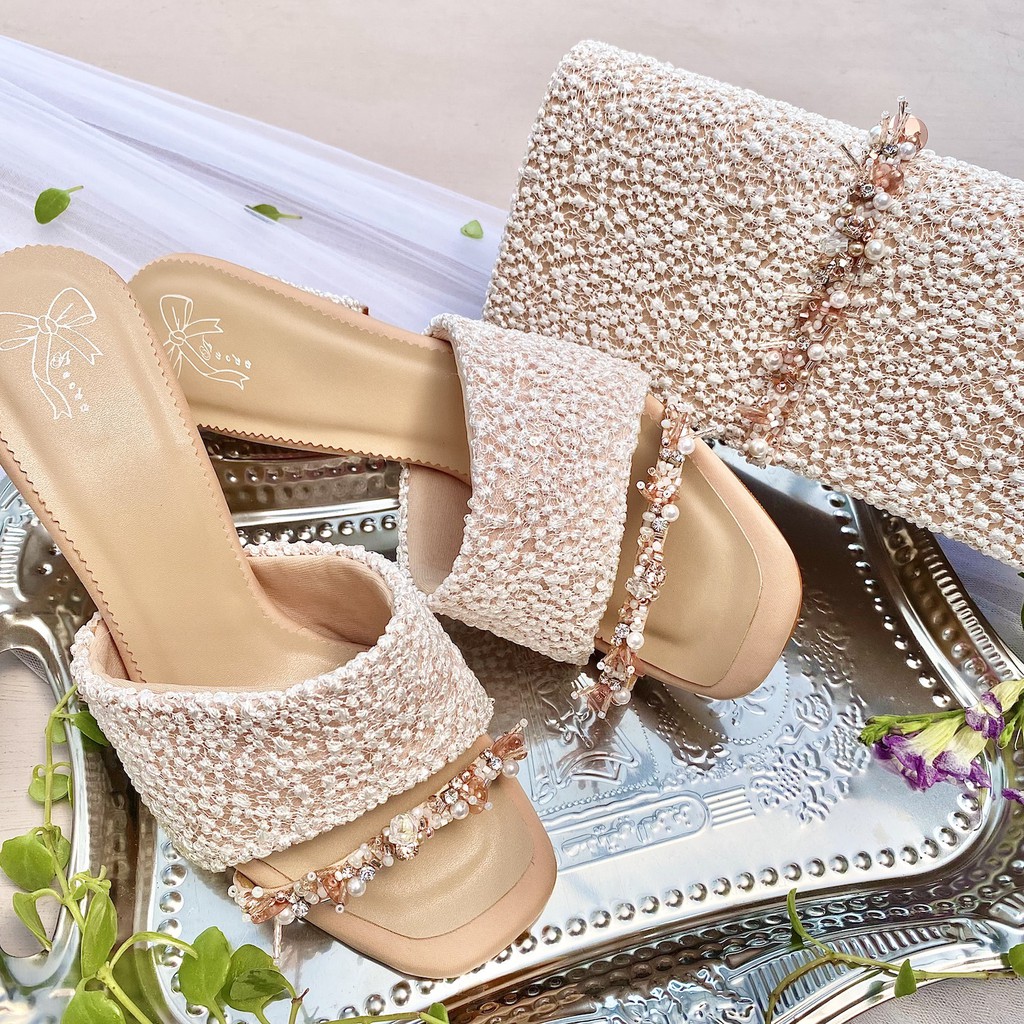 Matching Set Nude Sepatu Pesta Wanita Block Heels 7.5cm & Tas Pesta Clutch AVEDA LE3362