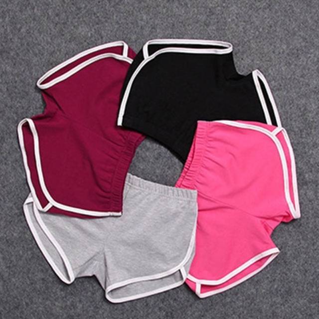 HOT PANTS MUNIKO 1kg muat 8pcs