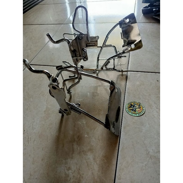 Bracket/Pangkon/Dudukan lampu besi Ori tiger revo barong Old&new