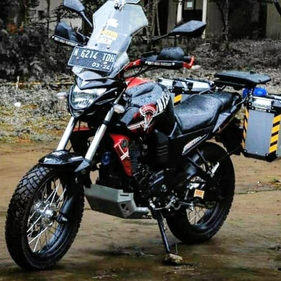 Skidplate / cover engine byson