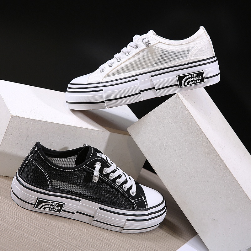 Sepatu Sneakers Wanita Import 726-727-728-4