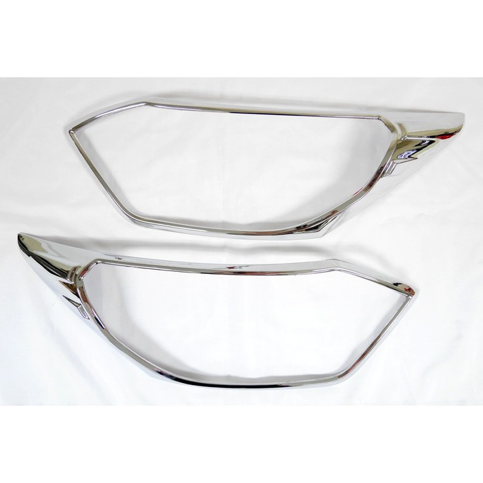 garnish depan sigra chrome