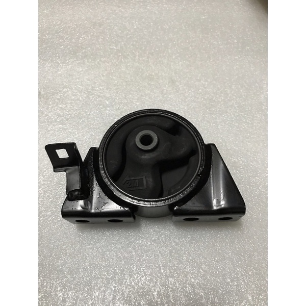 Engine Mounting Depan Nissan Xtrail T30 2003-2008, Serena C24