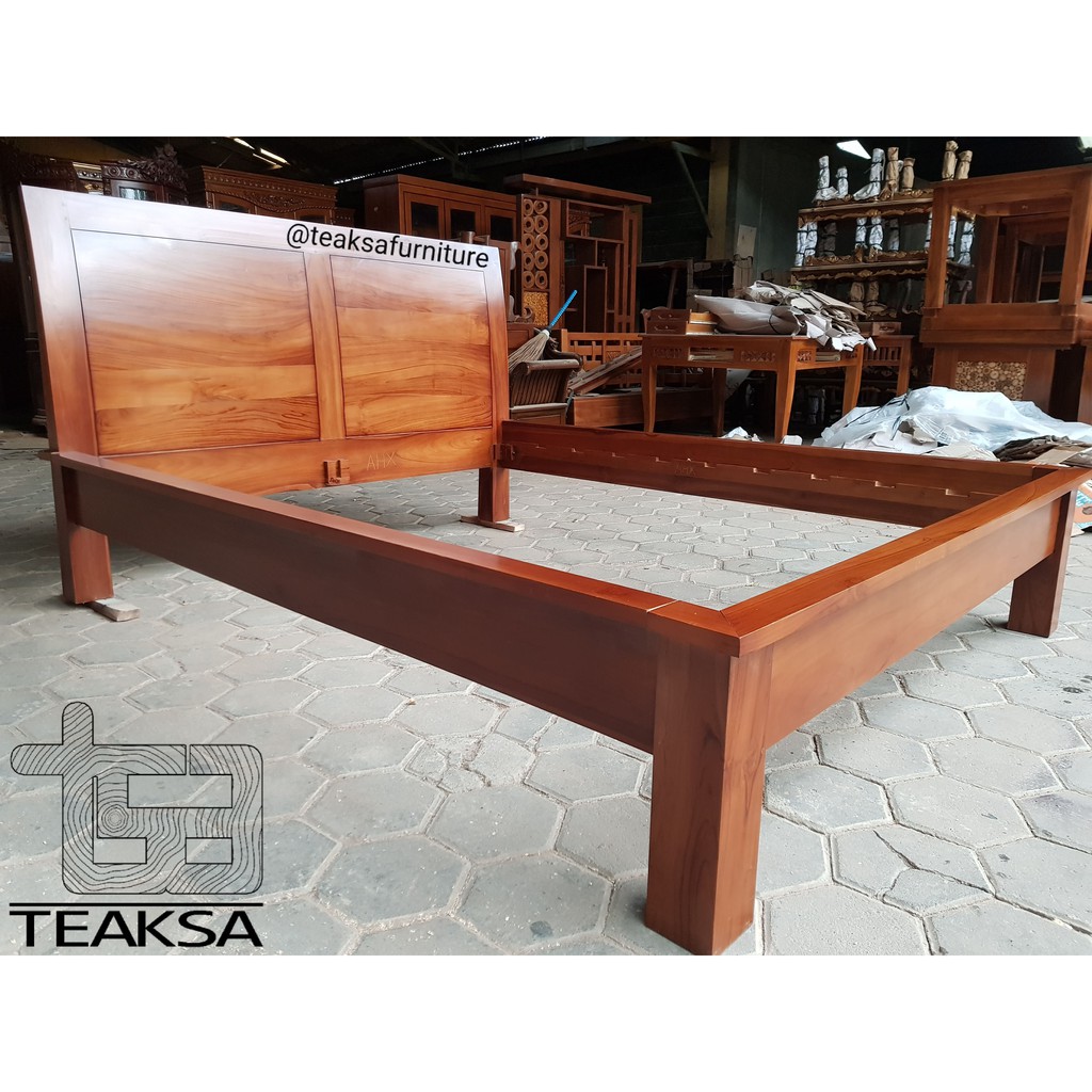 Dipan Ranjang Tempat Tidur Minimalis Jati lengkung Polos uk 160x200cm