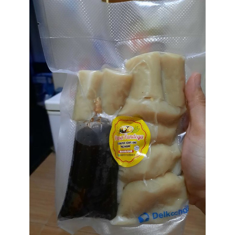 

Pempek campur kecil paket 30k frozen