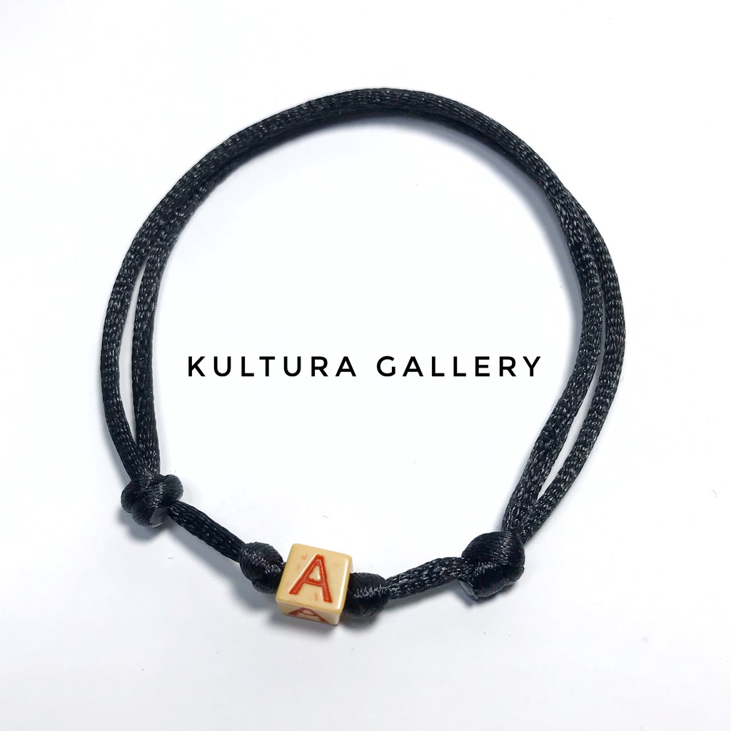 Gelang Inisial Nama Cube Coklat Tali Satin Ikat (Gelang Tali)