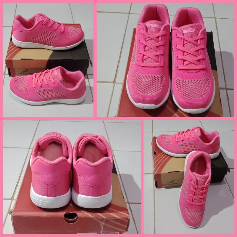 Crocodile Fuchsia Shoes