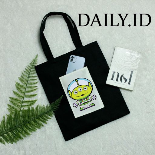 TOTE BAG KANVAS / TOTE BAG HITAM / TOTE BAG ALIEN LUCU