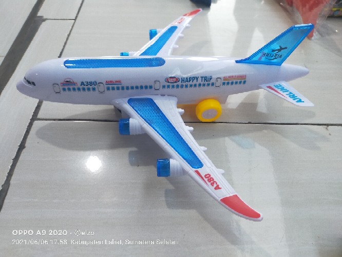 Mainan Anak Pesawat Terbang Airbus Garuda Indonesia Citiink Lion Air Batik Pesawat Murah