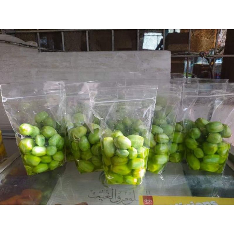 

Manisan dan asinan kedondong