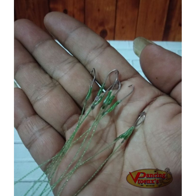 Rangkaian kail belut kecil