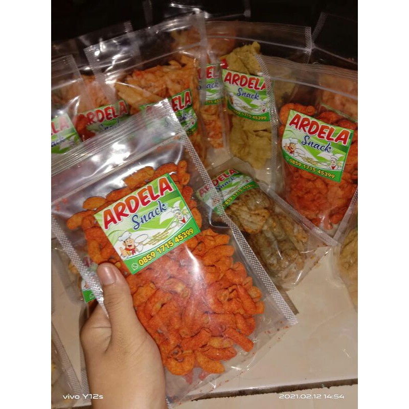 

CAMILAN ANEKA KERIPIK COCOK BUAT SAAT SANTAI